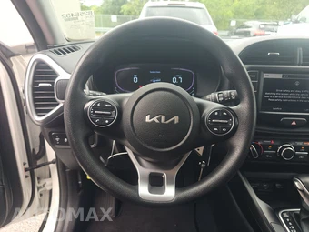 2024 Kia Soul LX - miniatura 10