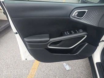 2024 Kia Soul LX - miniatura 9