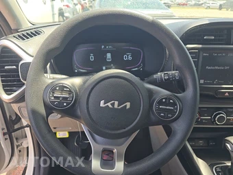 2024 Kia Soul LX - miniatura 10