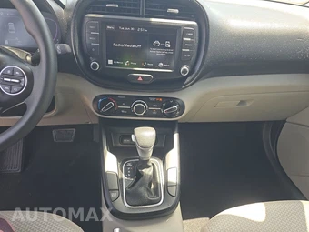 2024 Kia Soul LX - miniatura 11