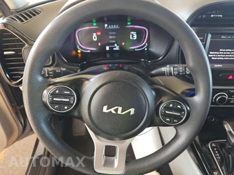 2024 Kia Soul LX - miniatura 10