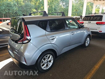 2024 Kia Soul LX - miniatura 4