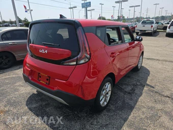 2024 Kia Soul LX - miniatura 3