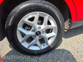 2024 Kia Soul LX - miniatura 27