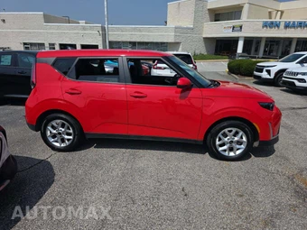 2024 Kia Soul LX - miniatura 4