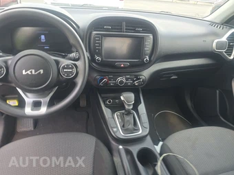 2024 Kia Soul LX - miniatura 11