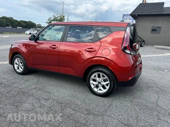 2024 Kia Soul S - miniatura 12
