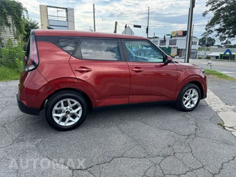 2024 Kia Soul S - miniatura 5