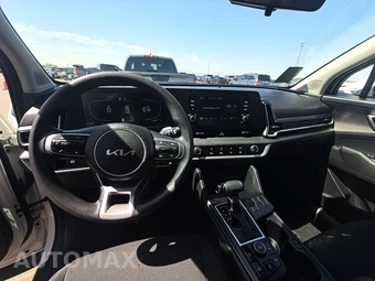 2024 Kia Sportage LX - miniatura 11