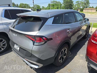 2024 Kia Sportage LX - miniatura 3