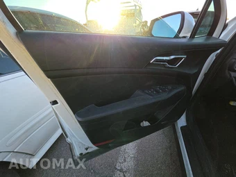 2024 Kia Sportage LX – miniatura 9