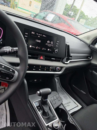 2024 Kia Sportage LX - miniatura 10