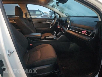 2024 Kia Sportage LX - miniatura 8