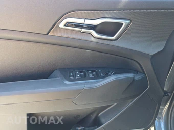 2024 Kia Sportage LX - miniatura 9