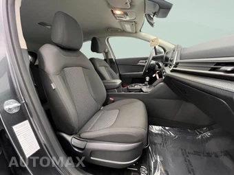 2024 Kia Sportage LX - miniatura 10