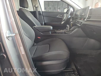 2024 Kia Sportage LX - miniatura 8