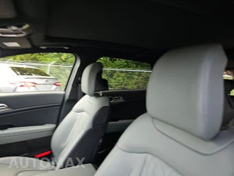 2024 Kia Sportage Plug-In Hybrid X-Line - miniatura 19