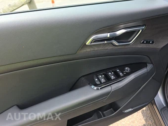 2024 Kia Sportage Plug-In Hybrid X-Line Prestige - miniatura 9