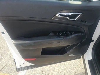 2024 Kia Sportage SX - miniatura 9