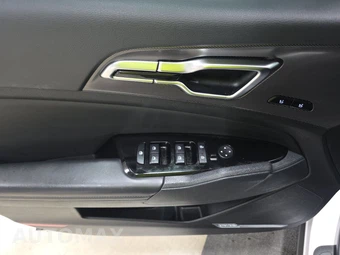 2024 Kia Sportage SX-Prestige - miniatura 9