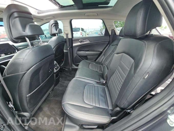 2024 Kia Sportage SX-Prestige - miniatura 10