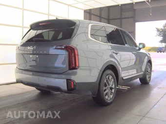2024 Kia Telluride LX - miniatura 4