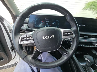 2024 Kia Telluride LX - miniatura 10