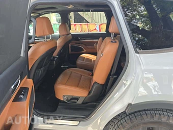 2024 Kia Telluride SX Prestige X-Pro - miniatura 10
