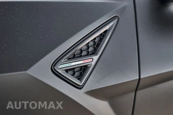 2024 Lamborghini Urus Performante - miniatura 11