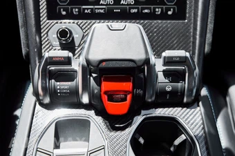 2024 Lamborghini Urus Performante - miniatura 74