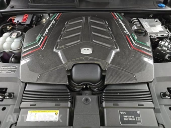 2024 Lamborghini Urus Performante – miniatura 16