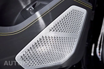 2024 Lamborghini Urus S – miniatura 34