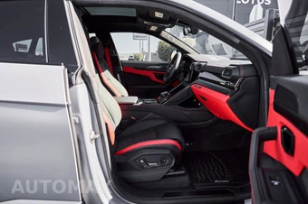 2024 Lamborghini Urus S - miniatura 25