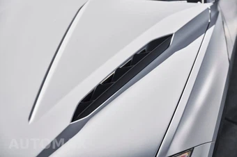 2024 Lamborghini Urus S - miniatura 8