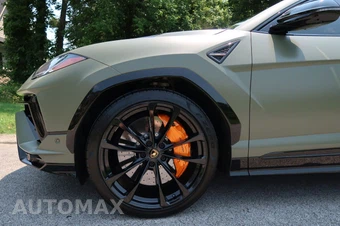 2024 Lamborghini Urus S – miniatura 3