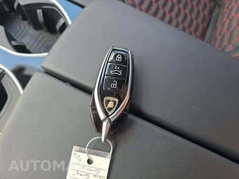 2024 Lamborghini Urus S – miniatura 5