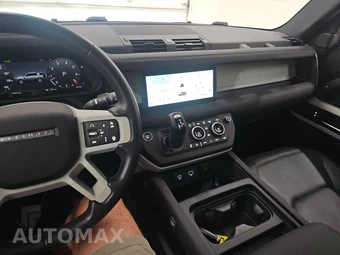 2024 Land Rover Defender 110 S - miniatura 11