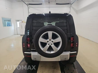 2024 Land Rover Defender 110 S - miniatura 5