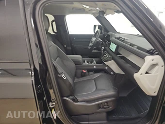 2024 Land Rover Defender 110 S - miniatura 8