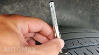 2024 Land Rover Defender 110 S - miniatura 22