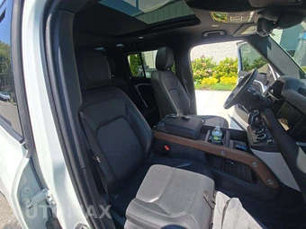 2024 Land Rover Defender 110 S - miniatura 18