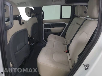 2024 Land Rover Defender 110 S - miniatura 13