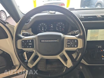 2024 Land Rover Defender 110 S - miniatura 10