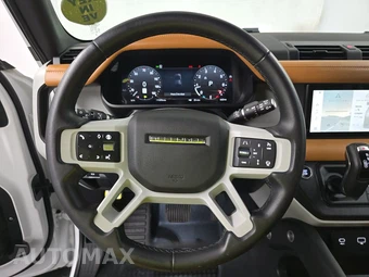2024 Land Rover Defender 110 S - miniatura 10
