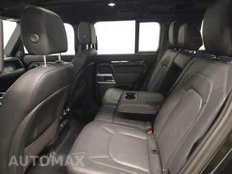 2024 Land Rover Defender 110 S - miniatura 13