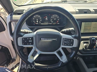 2024 Land Rover Defender 110 S – miniatura 10