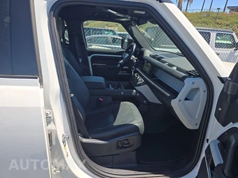 2024 Land Rover Defender 110 S – miniatura 8