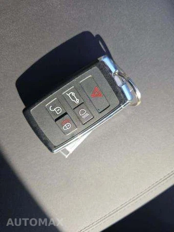 2024 Land Rover Defender 110 S - miniatura 8
