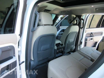 2024 Land Rover Defender 110 S - miniatura 38