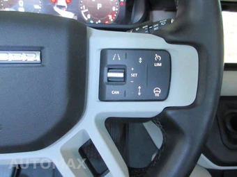 2024 Land Rover Defender 110 S - miniatura 51